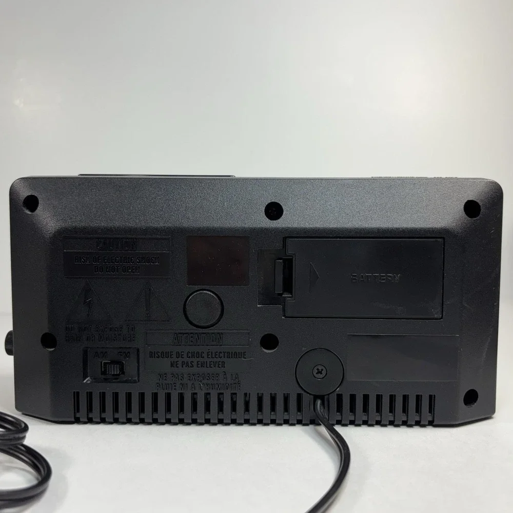 Vintage GE Radio Alarm Clock 7-4648B Black AM FM Radio Dual Alarm Snooze Digital